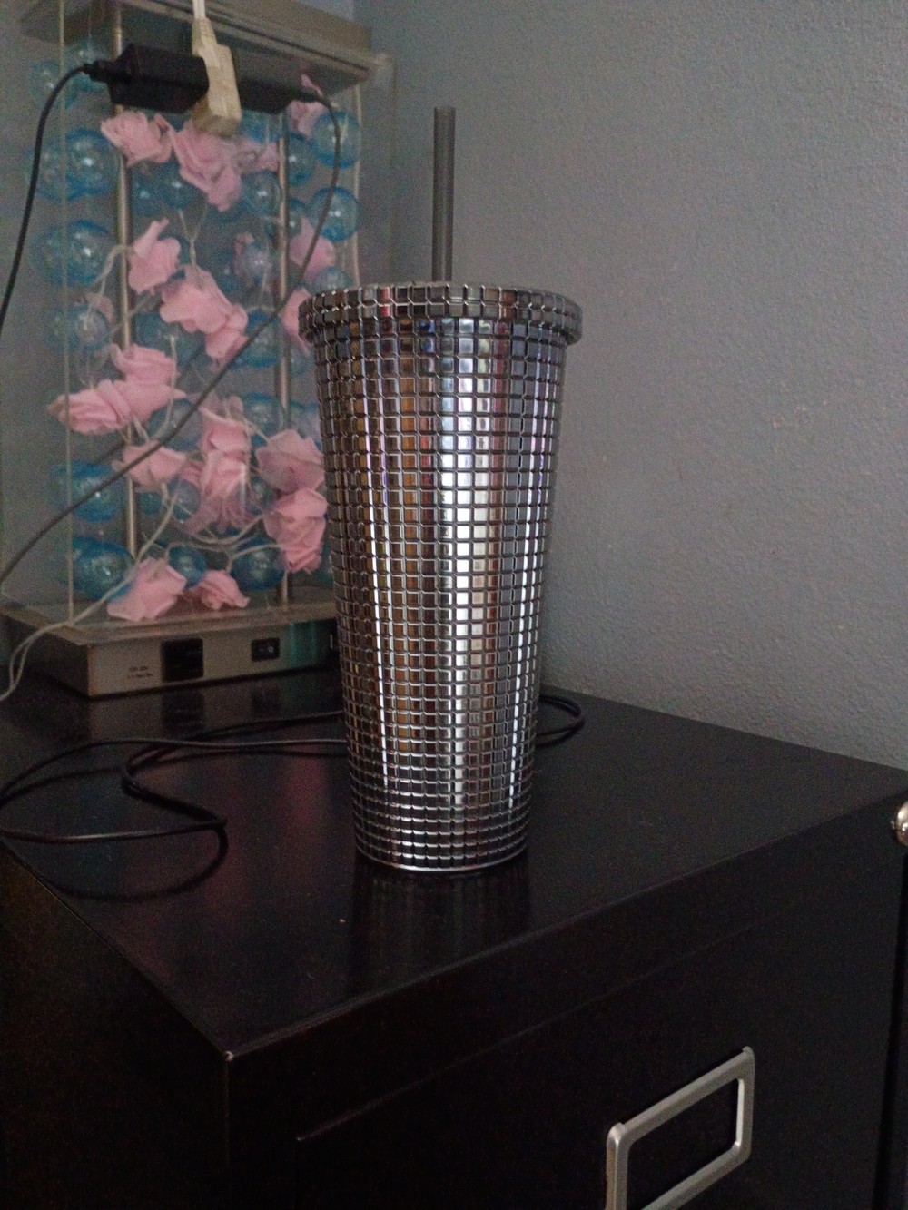 Silver Mosaic Tumbler with Straw - Unbranded